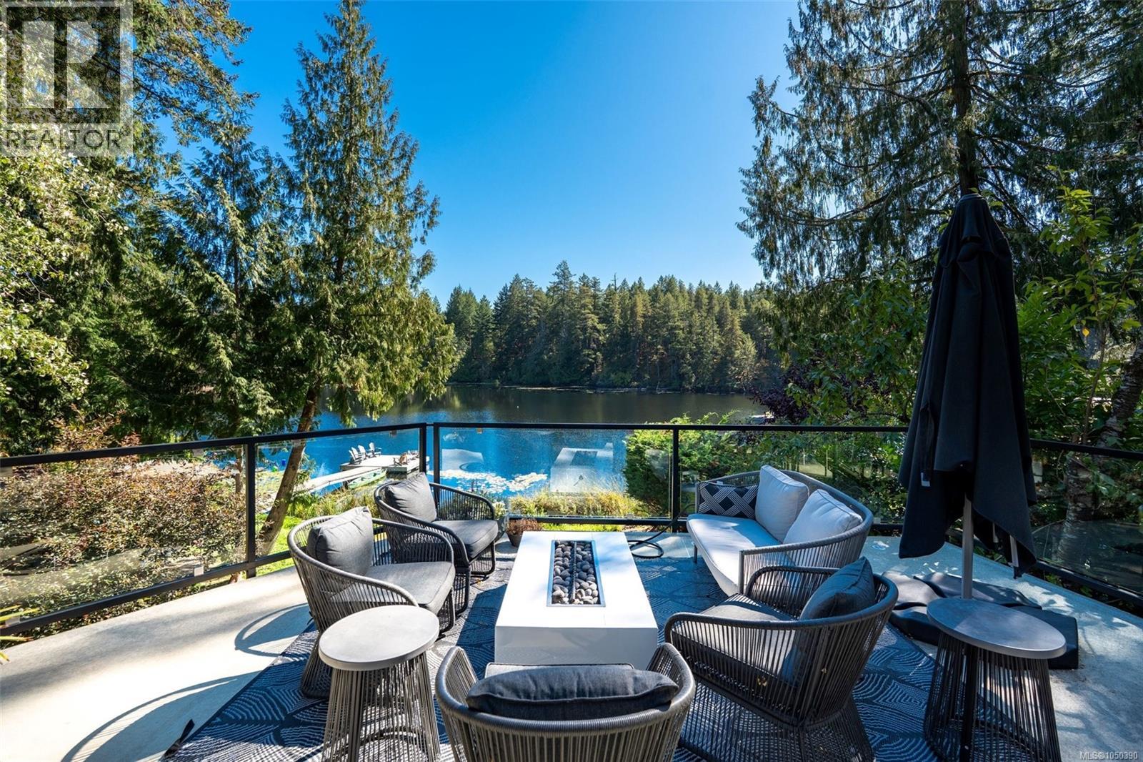 685 LOST LAKE Rd - 3