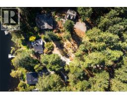 685 Lost Lake Rd, Highlands, BC V9B6E3 Photo 58