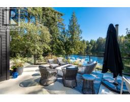 685 Lost Lake Rd, Highlands, BC V9B6E3 Photo 37
