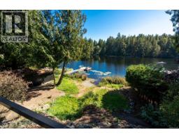 685 Lost Lake Rd, Highlands, BC V9B6E3 Photo 48