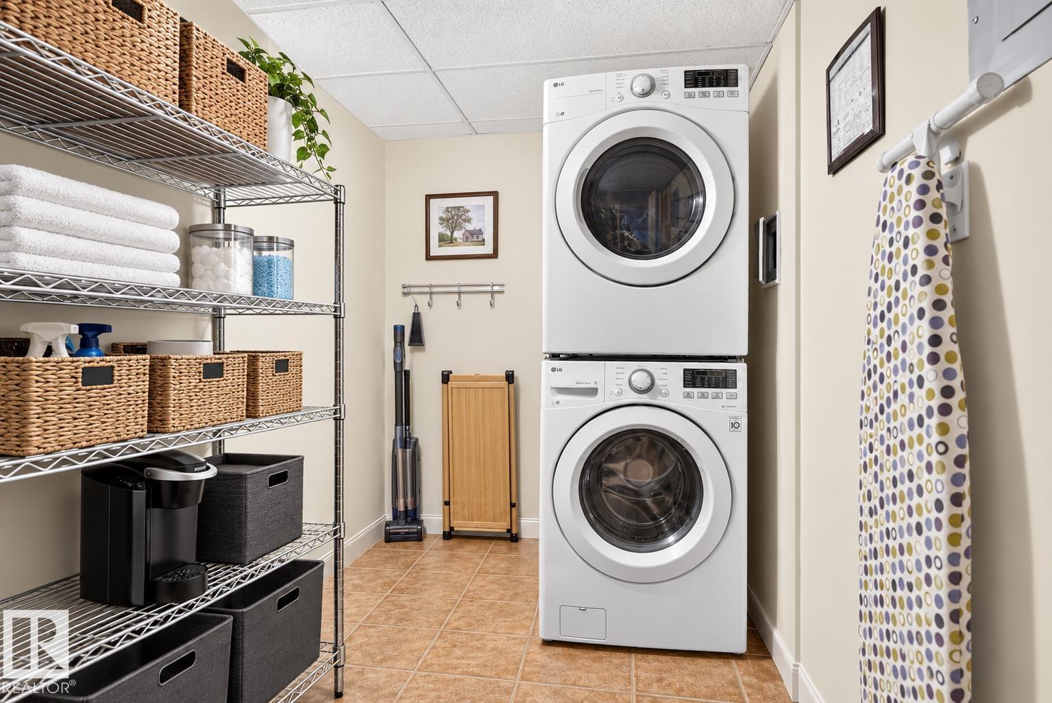 #118 – 2098 Blackmud Creek Drive SW, Blackmud Creek — photo 9 of 26: Property photo