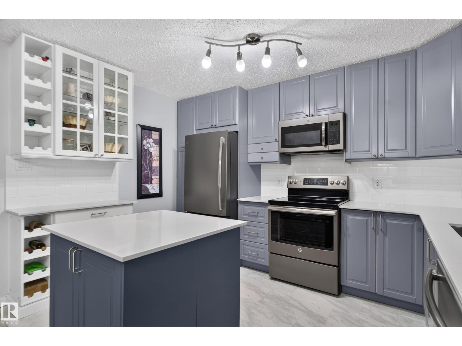 #118 – 2098 Blackmud Creek Drive SW, Blackmud Creek — photo 1 of 26: Property photo
