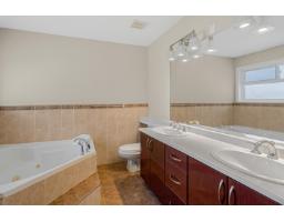 14405 89a Avenue, Surrey, BC V3R1A3 Photo 19