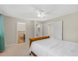 14405 89a Avenue, Surrey, BC V3R1A3 Photo 20