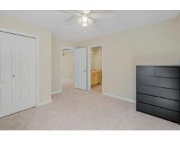 14405 89a Avenue, Surrey, BC V3R1A3 Photo 25
