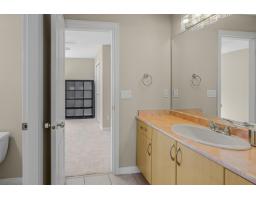 14405 89a Avenue, Surrey, BC V3R1A3 Photo 28