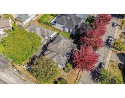 14405 89a Avenue, Surrey, BC V3R1A3 Photo 32