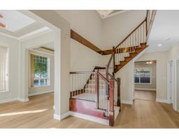14405 89a Avenue, Surrey, BC V3R1A3 Photo 6