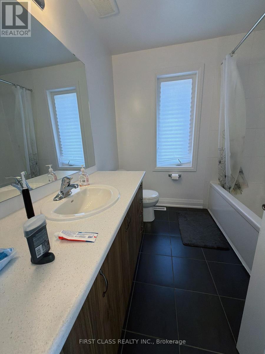 24 BARNYARD TRAIL, Barrie — photo 12