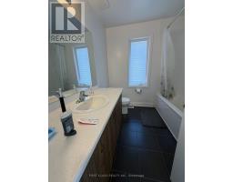 24 Barnyard Trail, Barrie, ON L9J0T3 Photo 12
