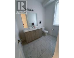 Pantry - 24 Barnyard Trail, Barrie, ON L9J0T3 Photo 6