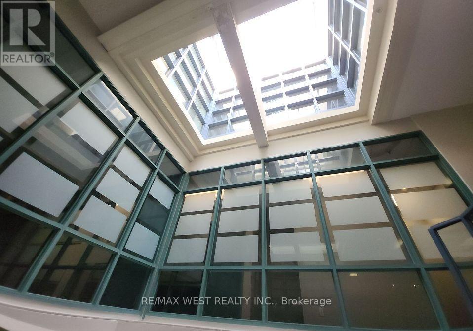 50 DUNLOP STREET E, Barrie (City Centre) — photo 13