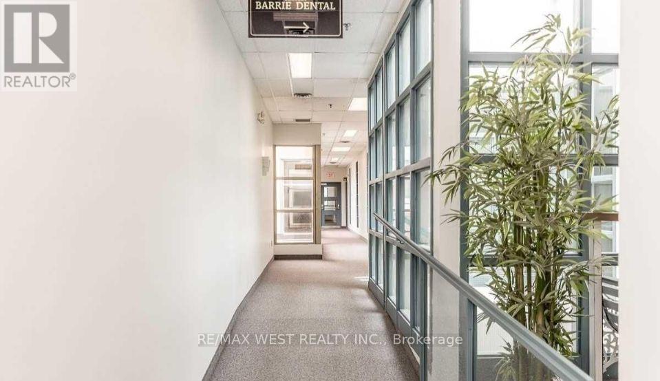 50 DUNLOP STREET E, Barrie (City Centre) — photo 8