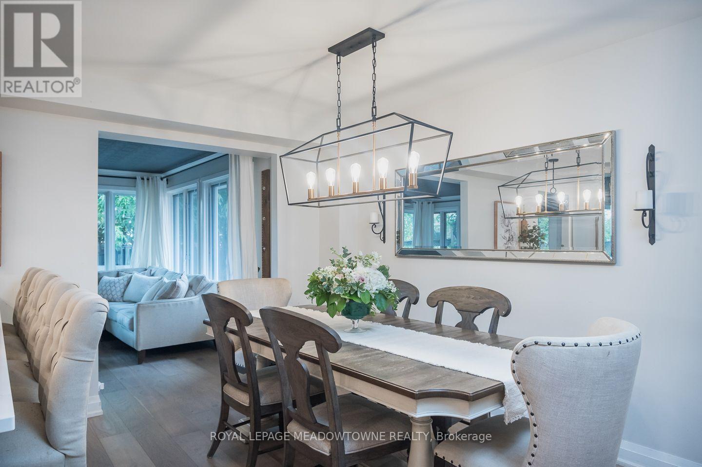 823 LAURIER AVENUE - 11