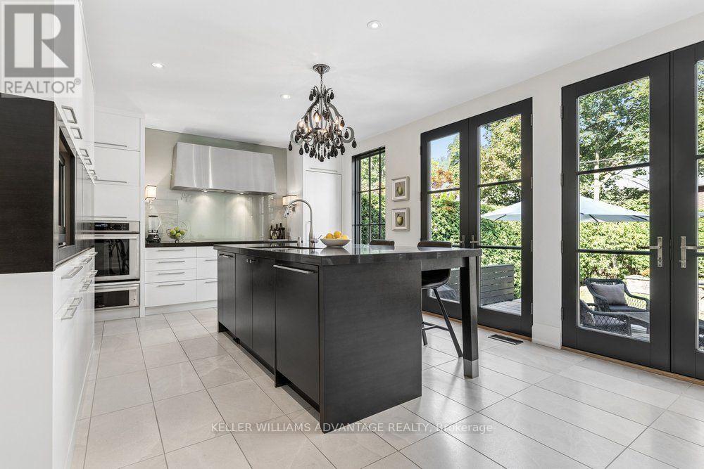 8 WILGAR ROAD, Toronto (Kingsway South) — photo 11
