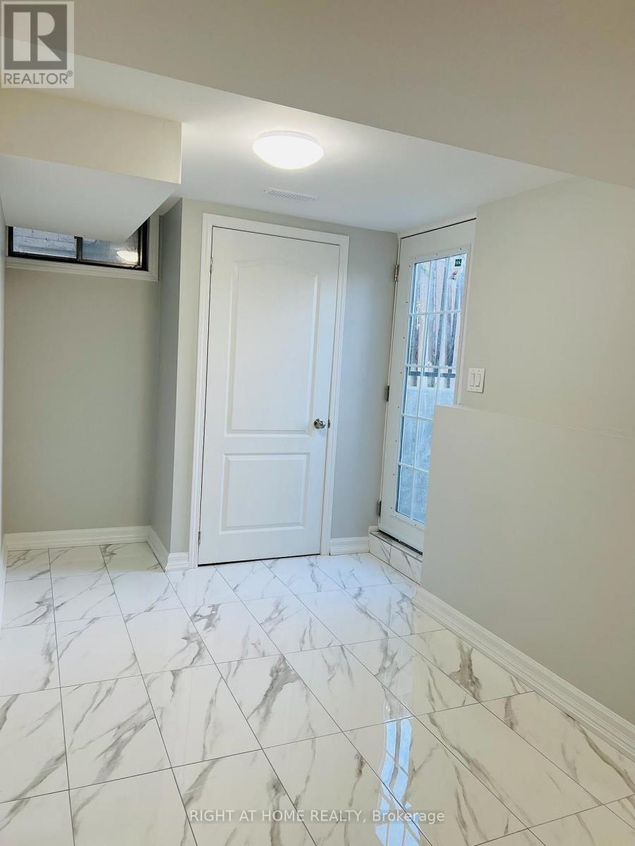 LOWER - 314 HARROWSMITH DRIVE, Mississauga (Hurontario) — photo 2