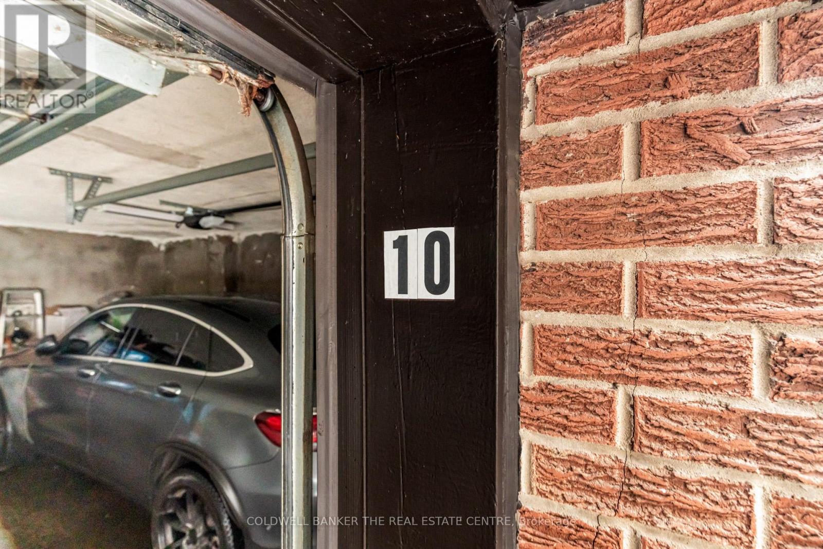 #208 50 GULLIVER ROAD - 24