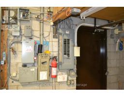 16 - 2001 Albion Road, Toronto, ON M9W6V6 Photo 13