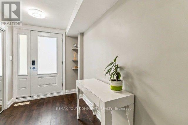2 MUNHALL ROAD, Toronto (Humber Heights) — photo 6