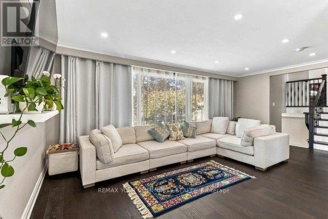 2 MUNHALL ROAD, Toronto (Humber Heights) — photo 8