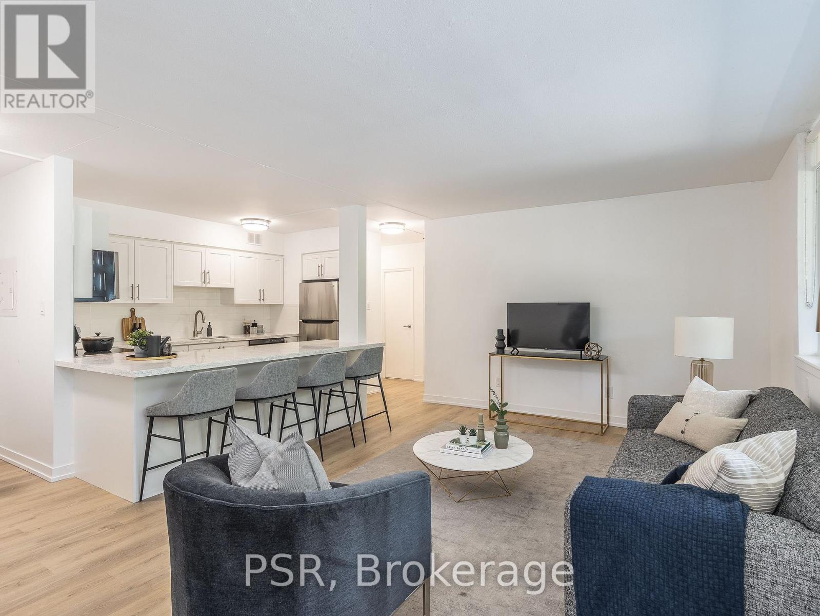 1006 - 240 MARKLAND DRIVE, Toronto (Markland Wood) — photo 5