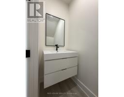 226 Ellis Avenue, St  Catharines, ON L2P0H2 Photo 10