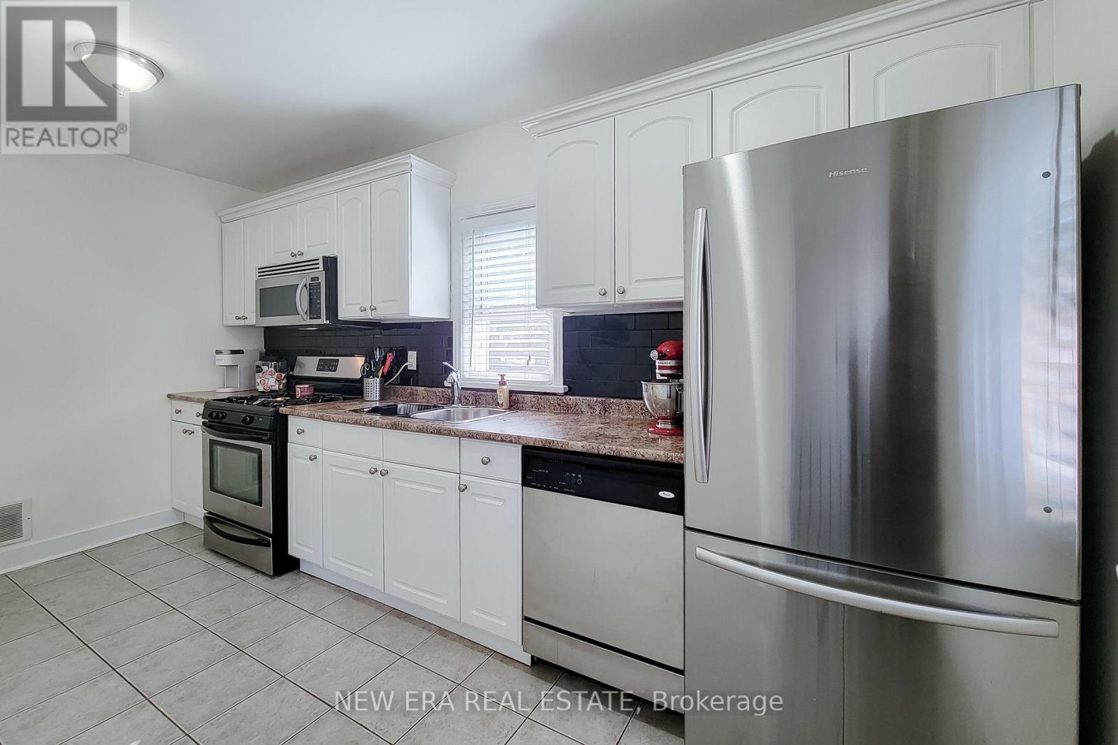 19 THORNDALE AVENUE - Image 23