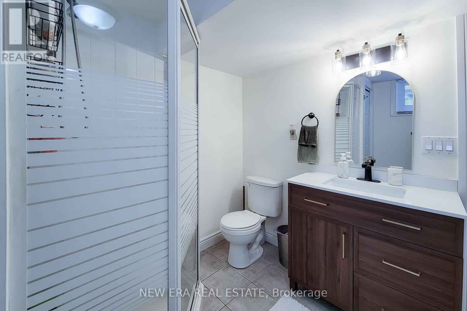 19 THORNDALE AVENUE - Image 40