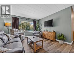 717 Larsen Road, Salmo, BC V0G1Z0 Photo 12