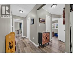 717 Larsen Road, Salmo, BC V0G1Z0 Photo 15