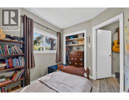 717 Larsen Road, Salmo, BC V0G1Z0 Photo 16