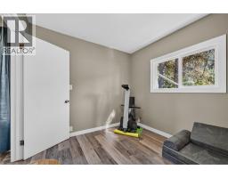 717 Larsen Road, Salmo, BC V0G1Z0 Photo 29
