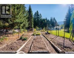 717 Larsen Road, Salmo, BC V0G1Z0 Photo 49