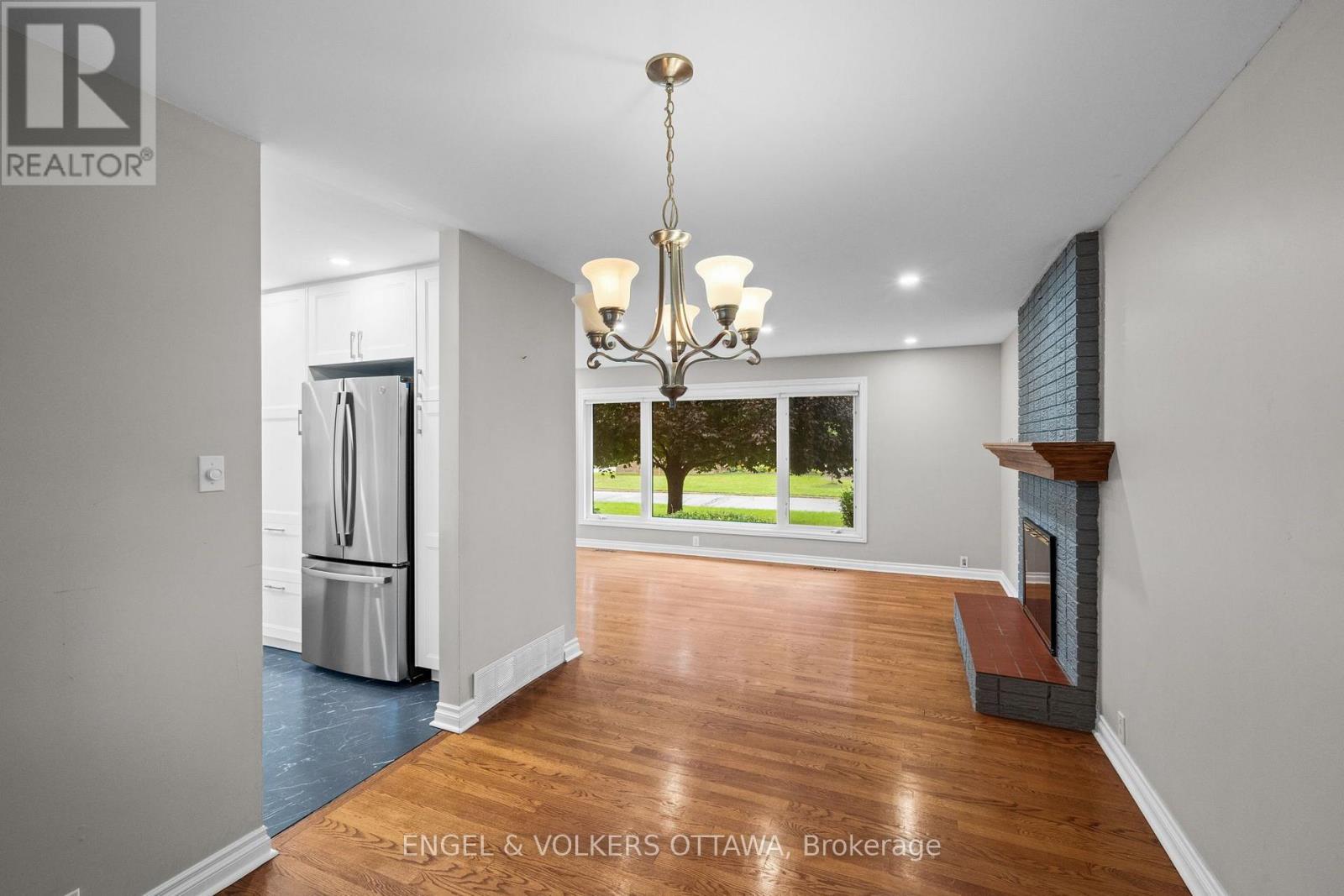 20 PARTHIA AVENUE - 13