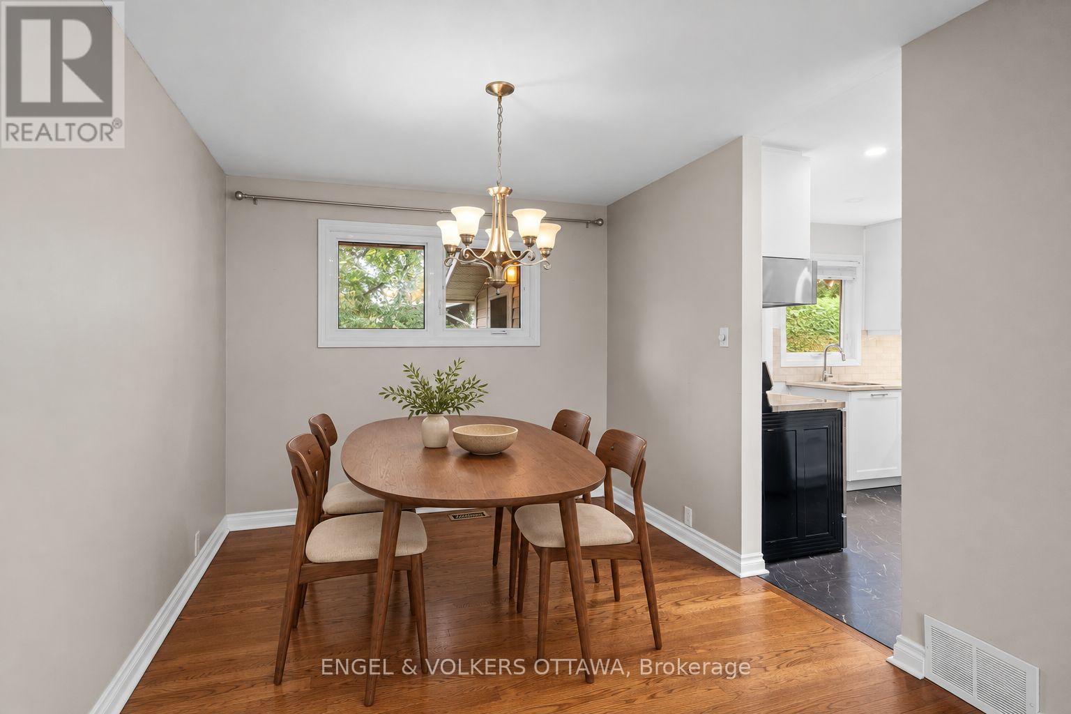 20 PARTHIA AVENUE - 12