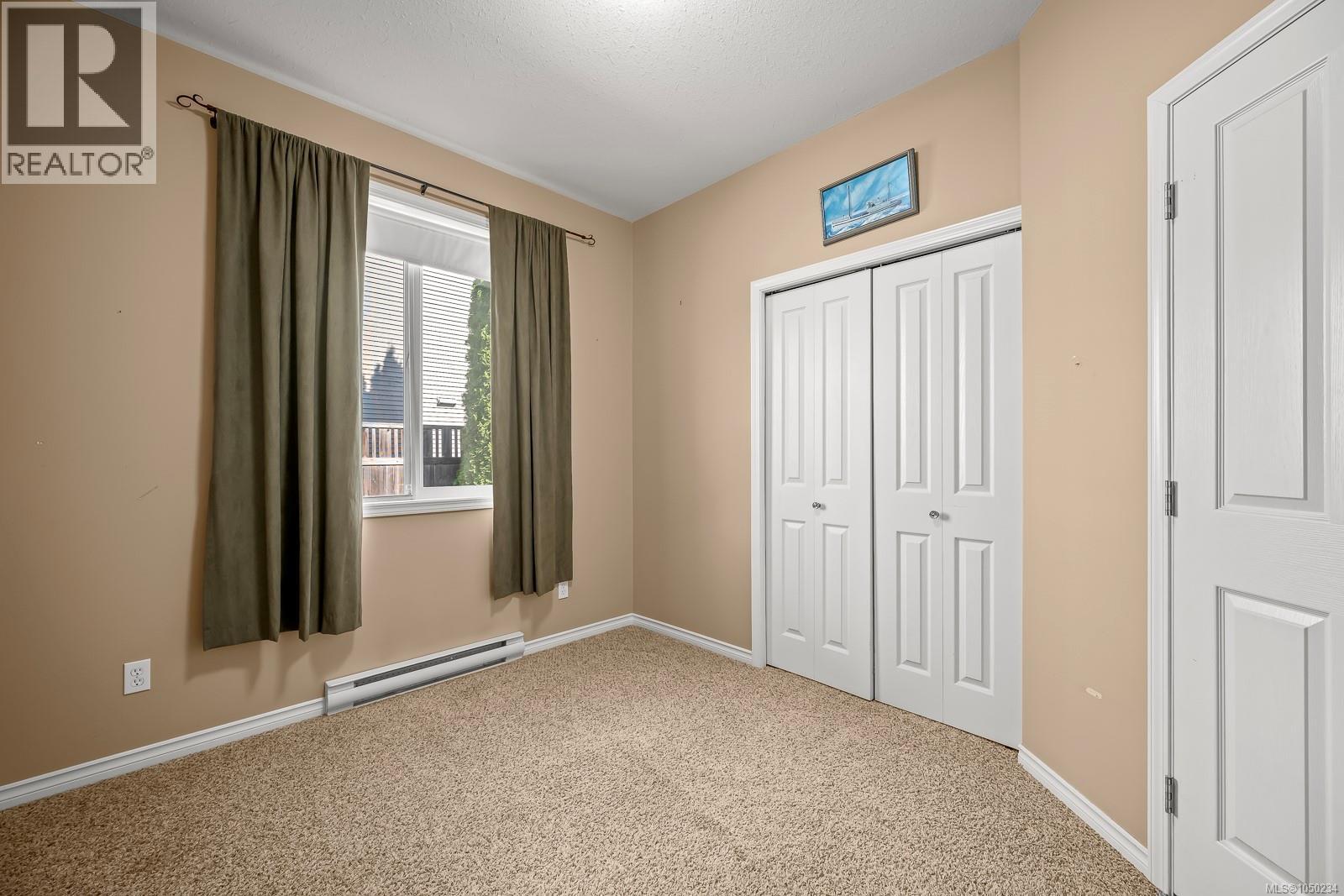 2464 Stirling Cres - Image 37