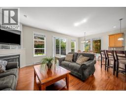 2464 Stirling Cres, Courtenay, BC V9N1Y2 Photo 13