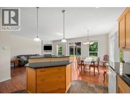 2464 Stirling Cres, Courtenay, BC V9N1Y2 Photo 22