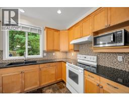 2464 Stirling Cres, Courtenay, BC V9N1Y2 Photo 24