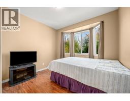 2464 Stirling Cres, Courtenay, BC V9N1Y2 Photo 35
