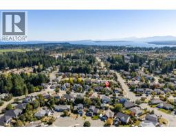 2464 Stirling Cres, Courtenay, BC V9N1Y2 Photo 61