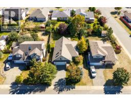2464 Stirling Cres, Courtenay, BC V9N1Y2 Photo 67