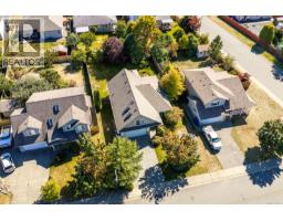2464 Stirling Cres, Courtenay, BC V9N1Y2 Photo 68