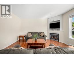 Bedroom - 2464 Stirling Cres, Courtenay, BC V9N1Y2 Photo 9