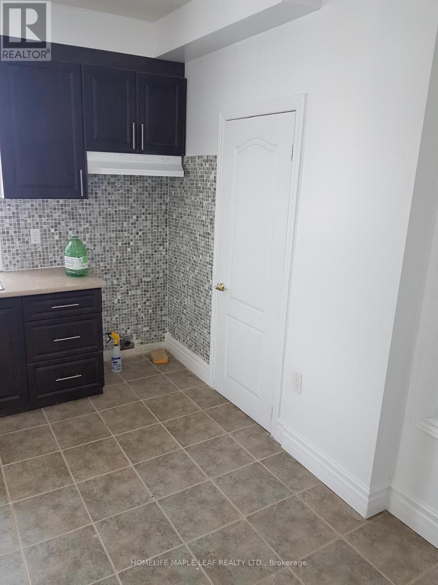 476407 3RD LINE - Image 8