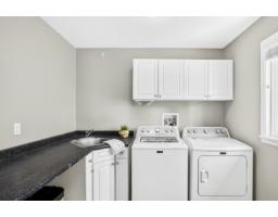 18737 65 Avenue, Surrey, BC V3S8V2 Photo 18