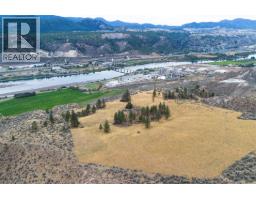 2pc Ensuite bath - 3059 Shuswap E Road, Kamloops, BC V2C2J3 Photo 7