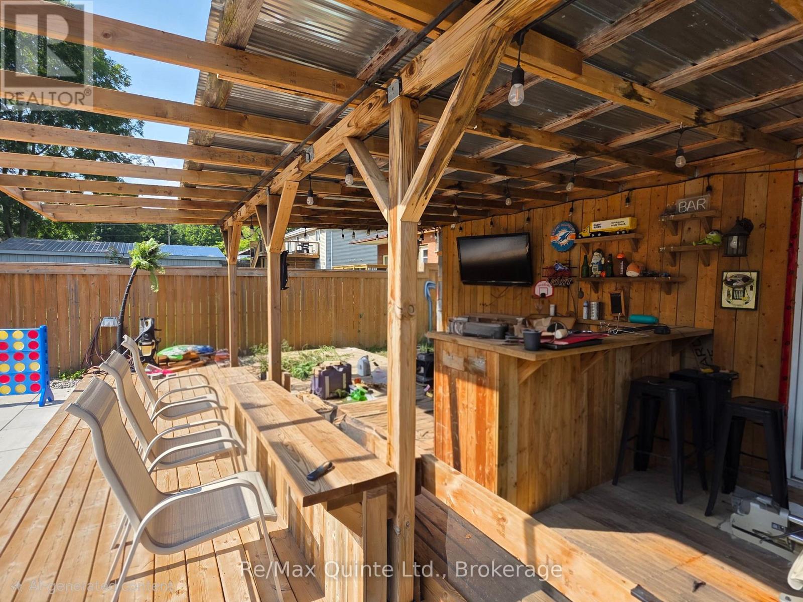 11 SECOND STREET, Prince Edward County (Picton Ward) — photo 12