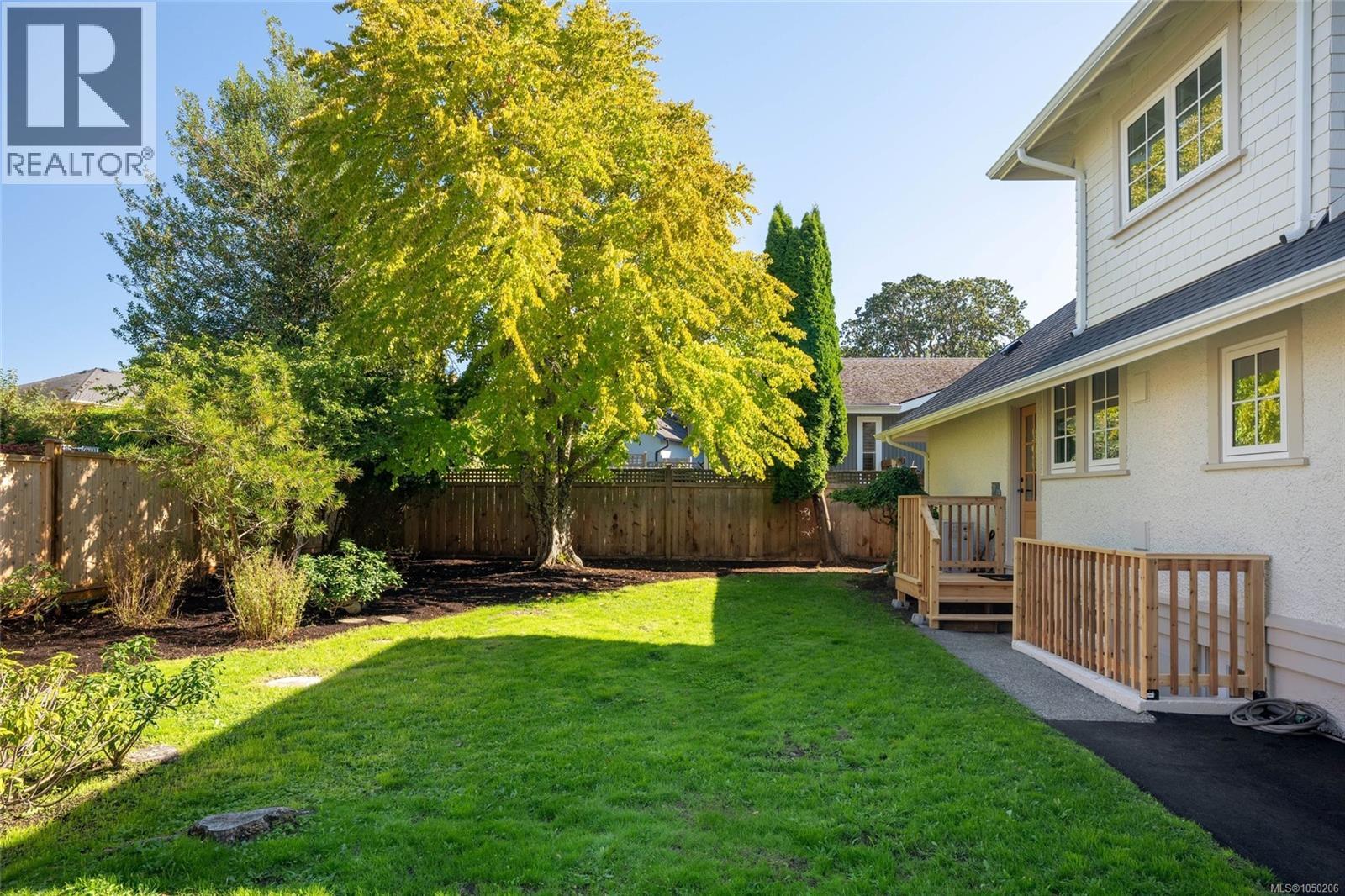  1027 Deal Street, Oak Bay