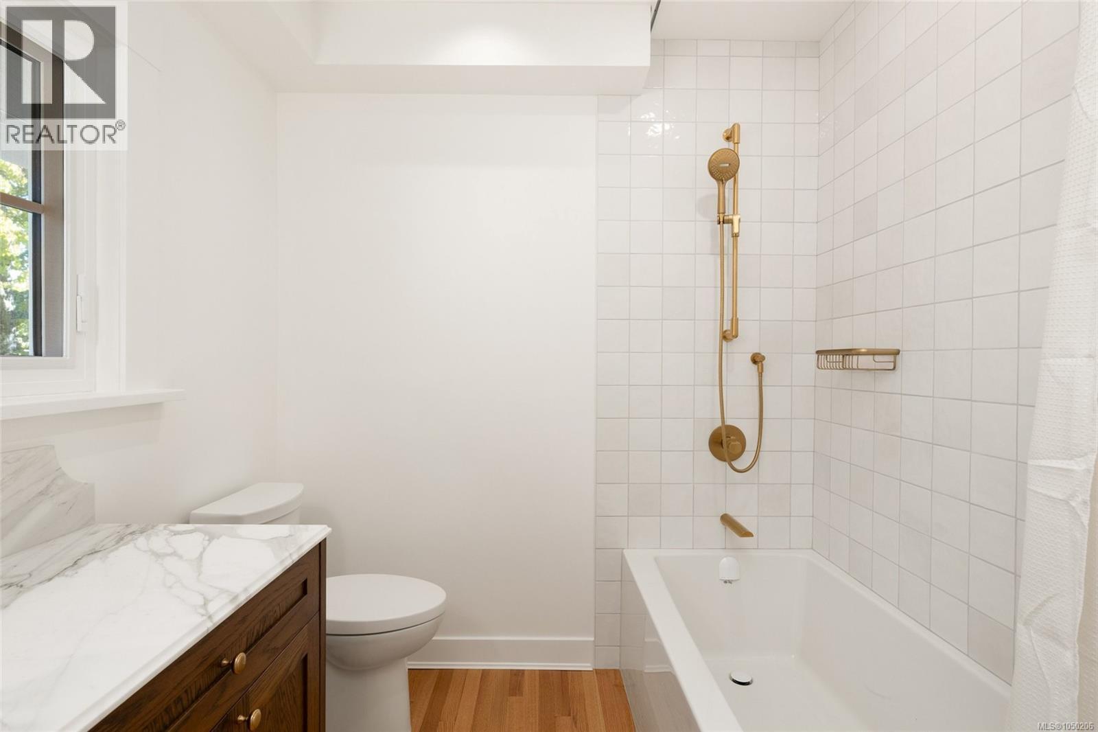  1027 Deal Street, Oak Bay